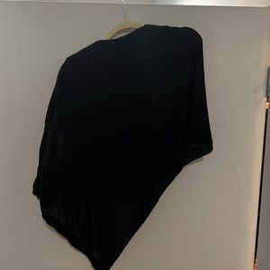 Black Cocoon breast feeding cover by Amma